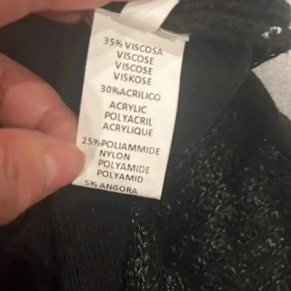 [M]Farina Rosa Black Viscose Blend Black  Sweater with Cut out Key Hole - Picture 4 of 5